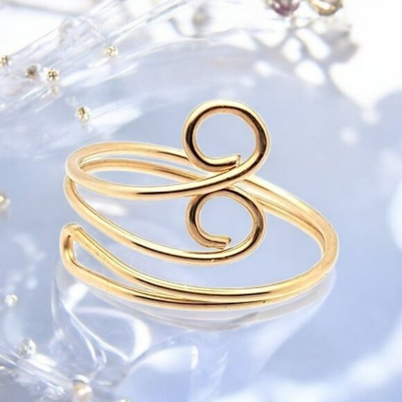 Swirl Toe Ring 14 kt Gold Filled Adjustable Quality Handcrafted Design - Picture 1 of 7